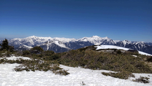 乗鞍岳近く十石山から見た北アルプス笠ヶ岳から穂高連峰